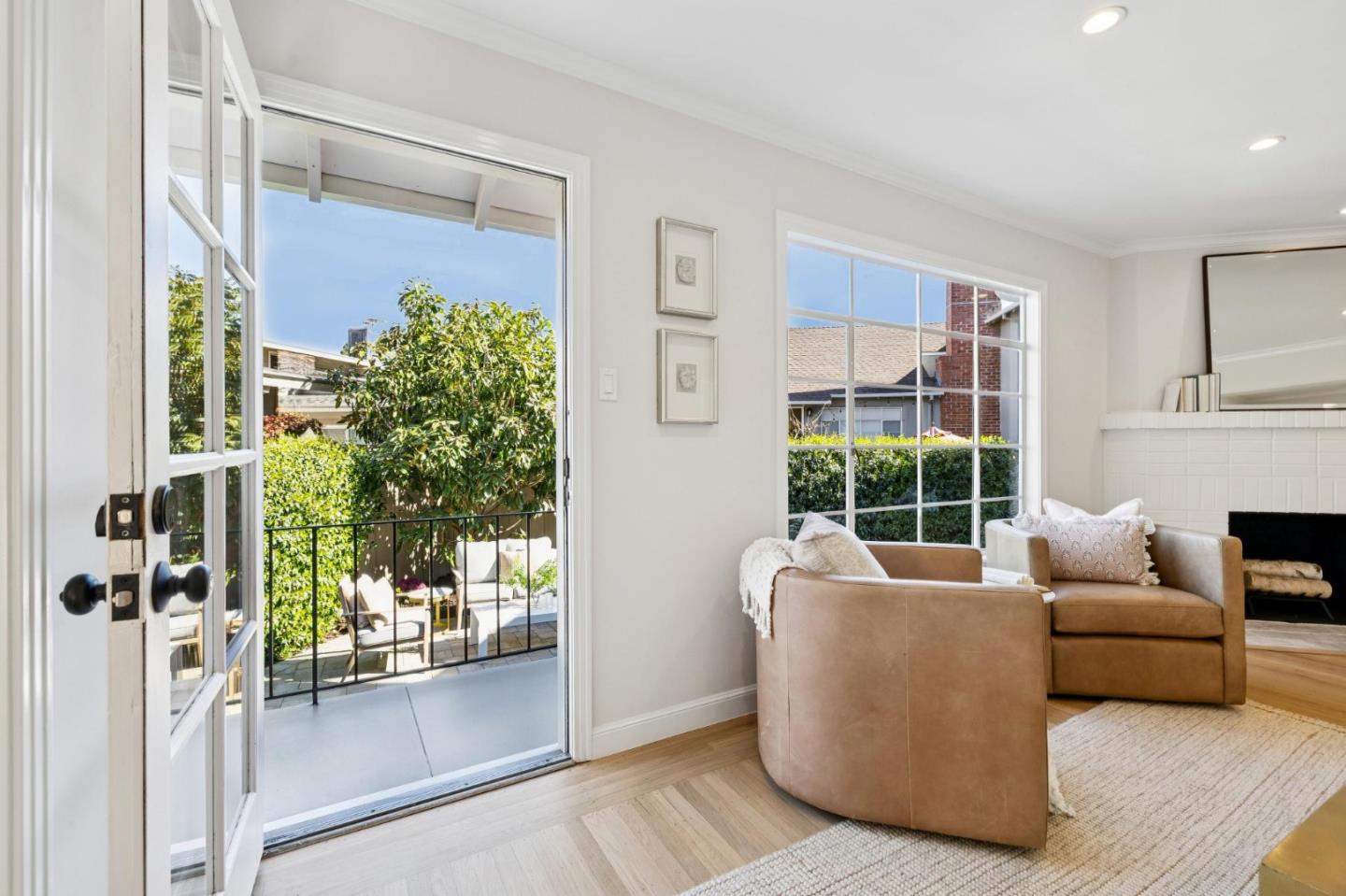 Detail Gallery Image 47 of 89 For 22 De Sabla Rd, San Mateo,  CA 94402 - 2 Beds | 2/1 Baths