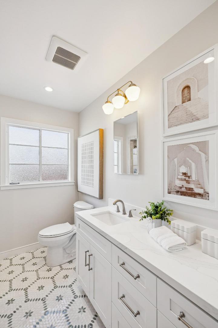 Detail Gallery Image 64 of 89 For 22 De Sabla Rd, San Mateo,  CA 94402 - 2 Beds | 2/1 Baths