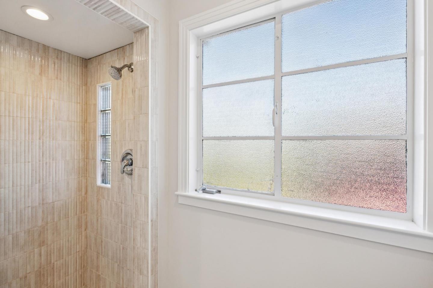 Detail Gallery Image 65 of 89 For 22 De Sabla Rd, San Mateo,  CA 94402 - 2 Beds | 2/1 Baths