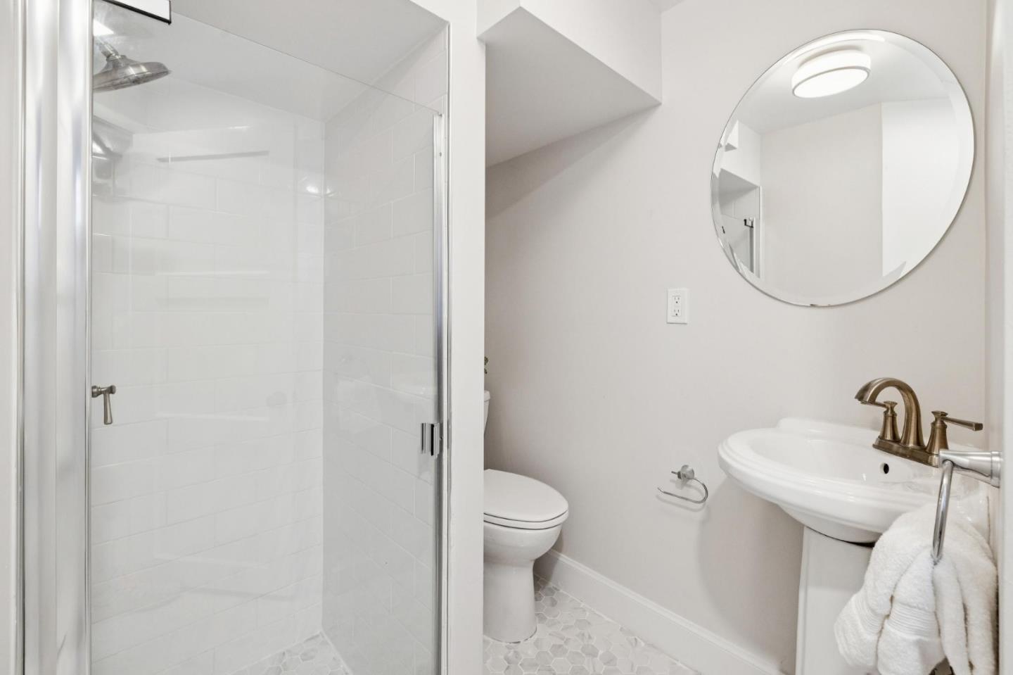 Detail Gallery Image 75 of 89 For 22 De Sabla Rd, San Mateo,  CA 94402 - 2 Beds | 2/1 Baths
