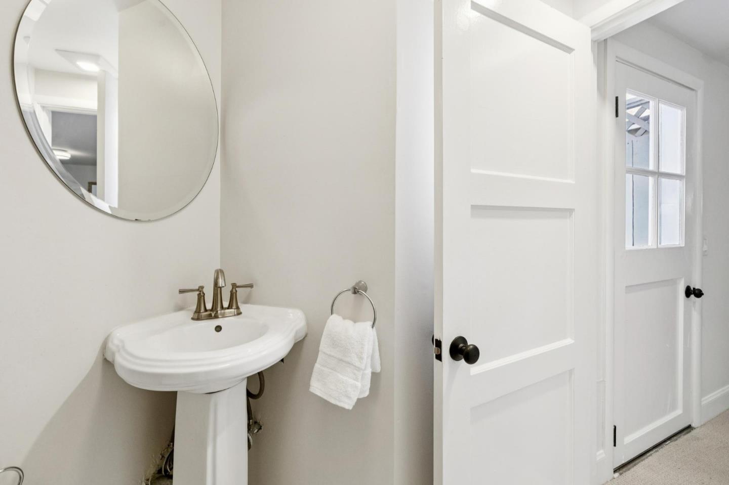 Detail Gallery Image 76 of 89 For 22 De Sabla Rd, San Mateo,  CA 94402 - 2 Beds | 2/1 Baths