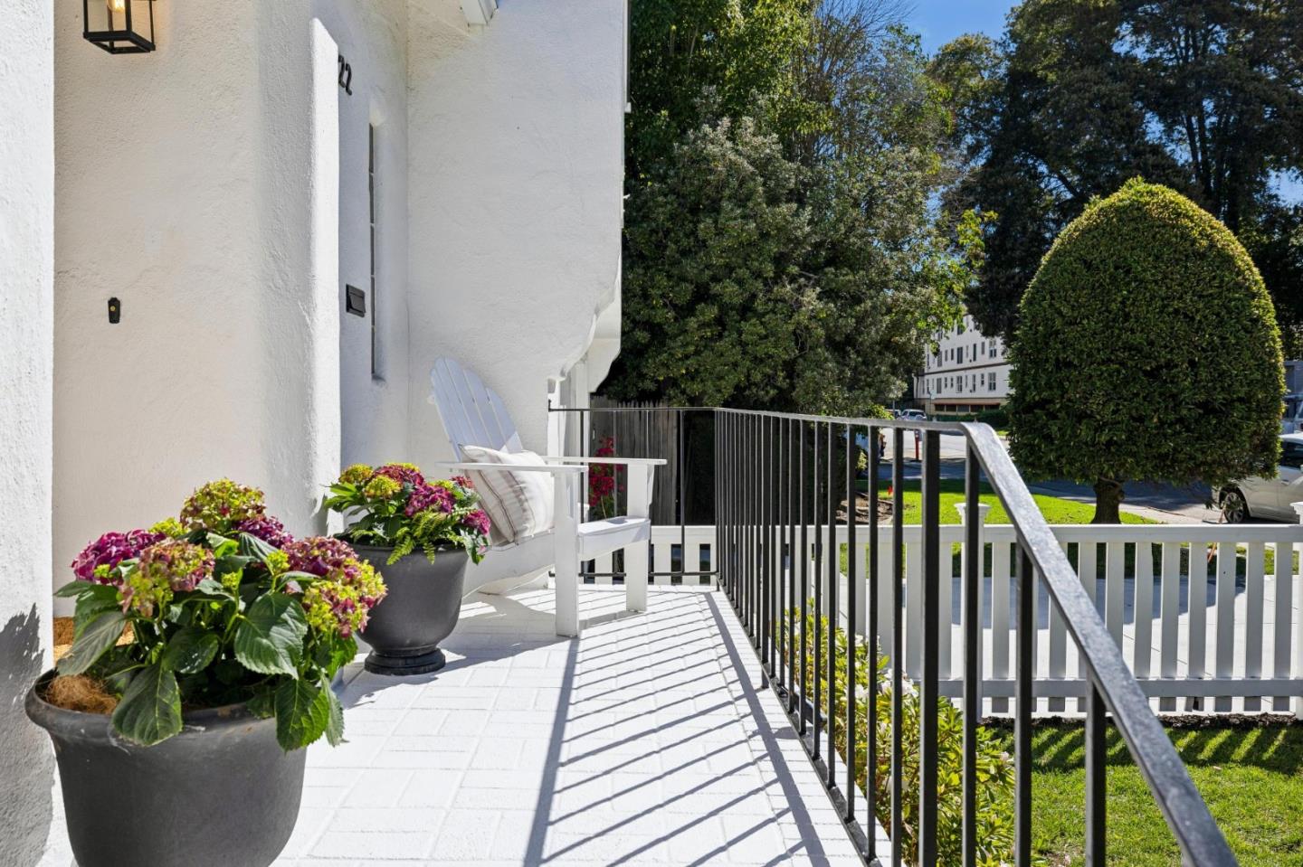 Detail Gallery Image 9 of 89 For 22 De Sabla Rd, San Mateo,  CA 94402 - 2 Beds | 2/1 Baths