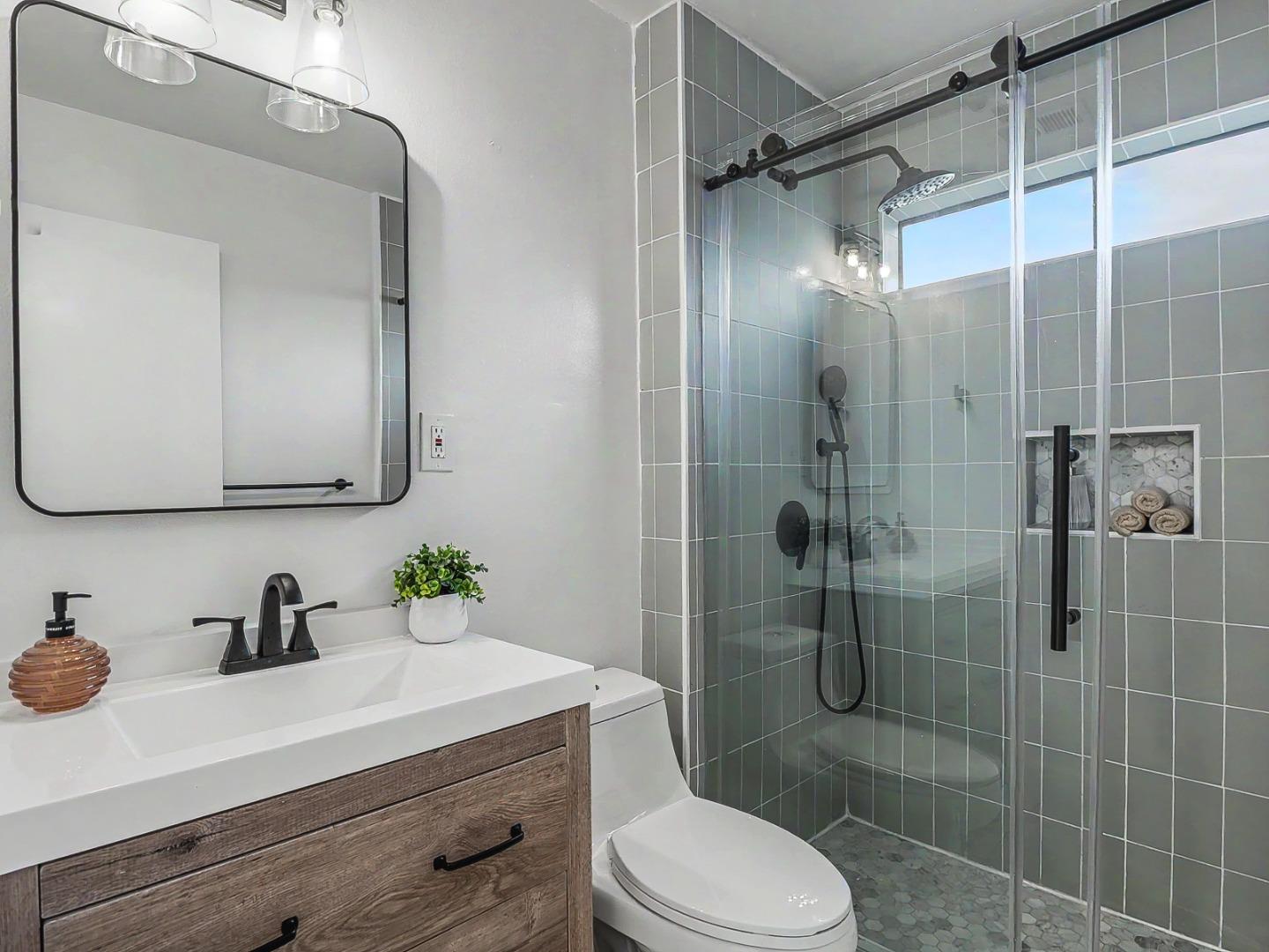 Detail Gallery Image 25 of 36 For 435 Cypress Ave, Santa Clara,  CA 95050 - 3 Beds | 2 Baths