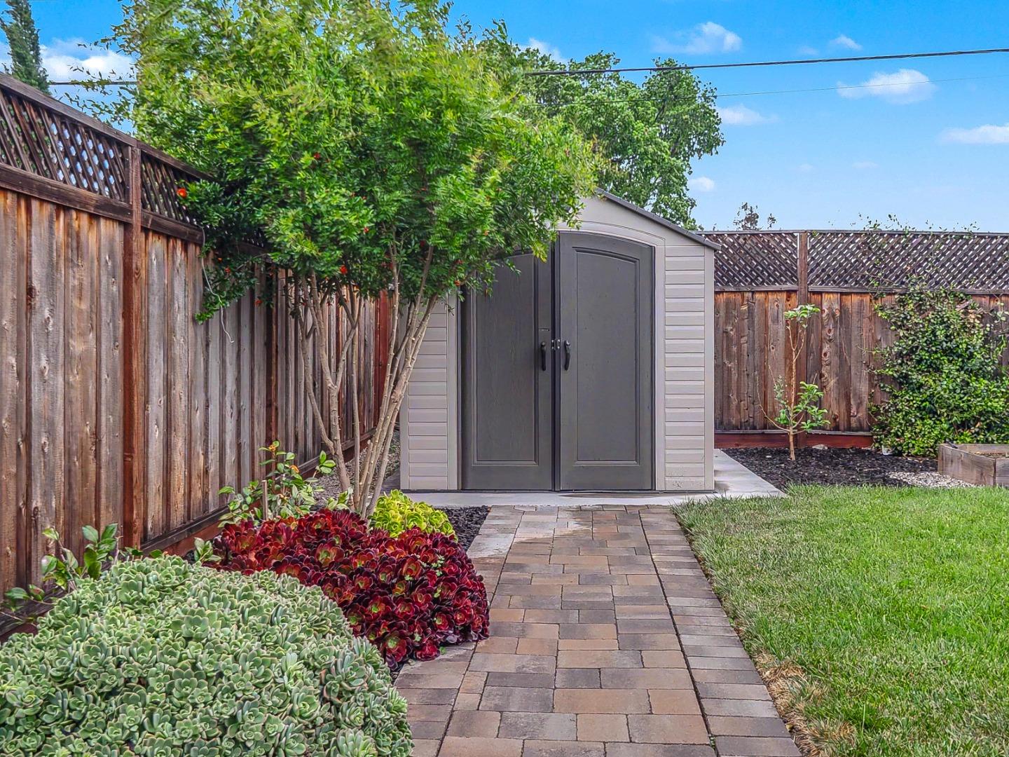 Detail Gallery Image 33 of 36 For 435 Cypress Ave, Santa Clara,  CA 95050 - 3 Beds | 2 Baths