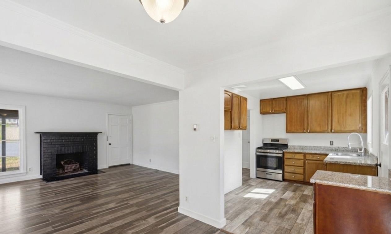 Detail Gallery Image 8 of 22 For 507 Lomita Ave, Millbrae,  CA 94030 - 3 Beds | 1 Baths