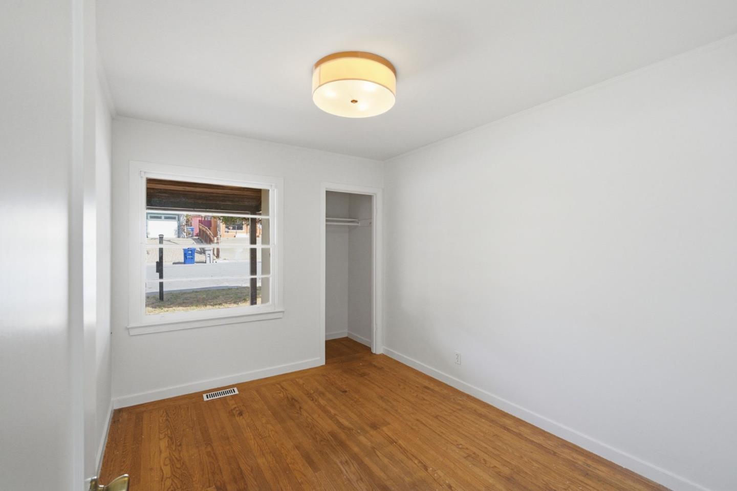 Detail Gallery Image 9 of 22 For 507 Lomita Ave, Millbrae,  CA 94030 - 3 Beds | 1 Baths