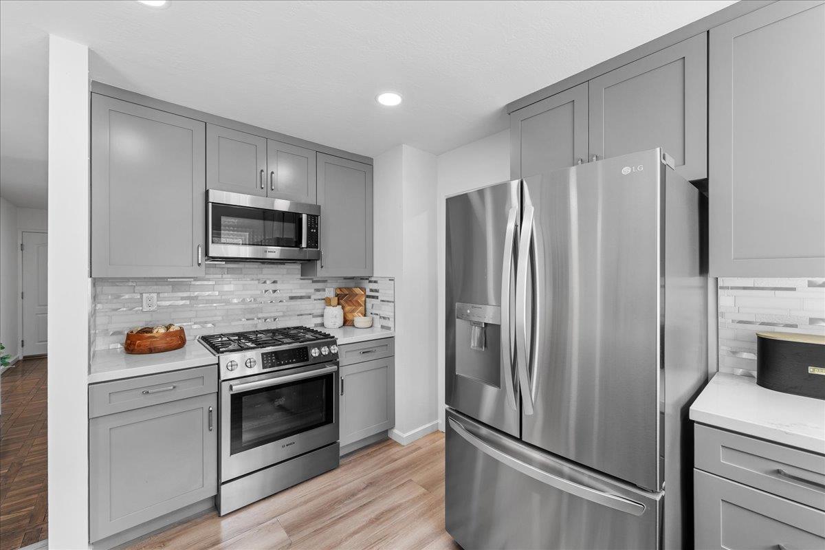 Detail Gallery Image 10 of 33 For 1729 Milton St, Redwood City,  CA 94061 - 3 Beds | 2 Baths