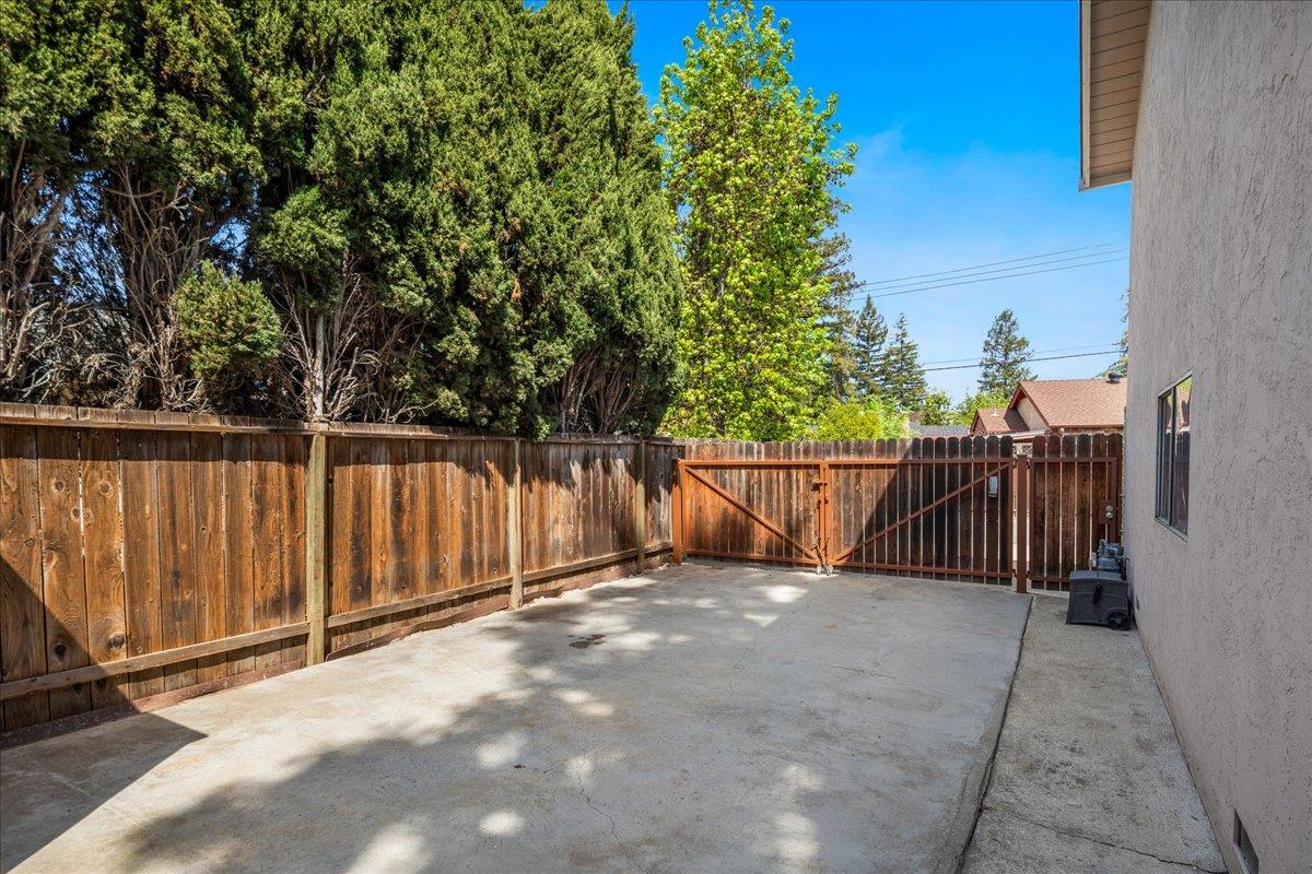 Detail Gallery Image 28 of 33 For 1729 Milton St, Redwood City,  CA 94061 - 3 Beds | 2 Baths