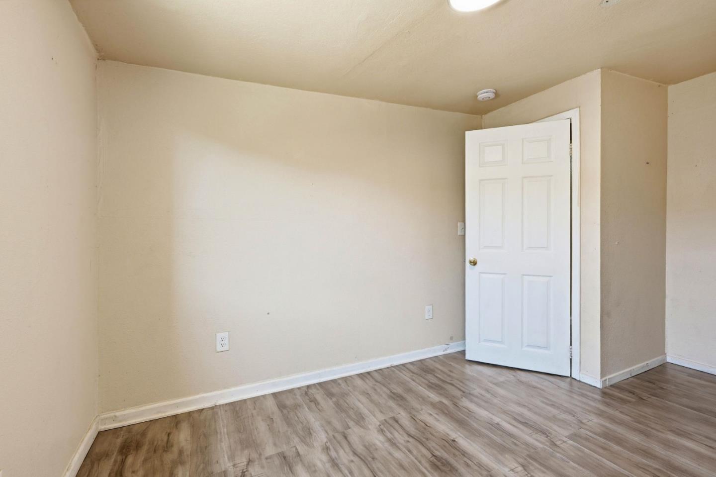 Detail Gallery Image 28 of 35 For 333 W 4th St, Stockton,  CA 95206 - 5 Beds | 2 Baths