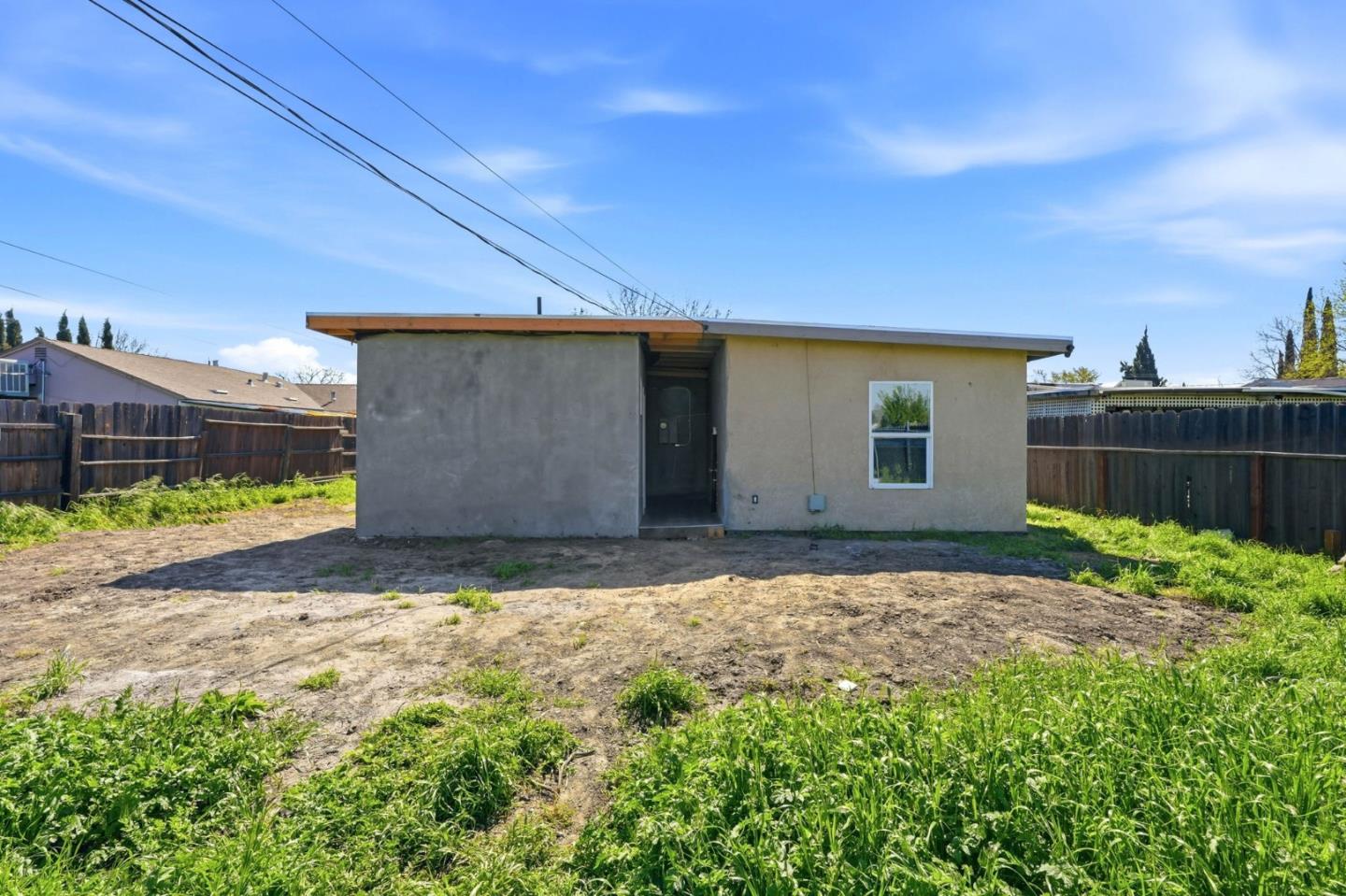 Detail Gallery Image 32 of 35 For 333 W 4th St, Stockton,  CA 95206 - 5 Beds | 2 Baths