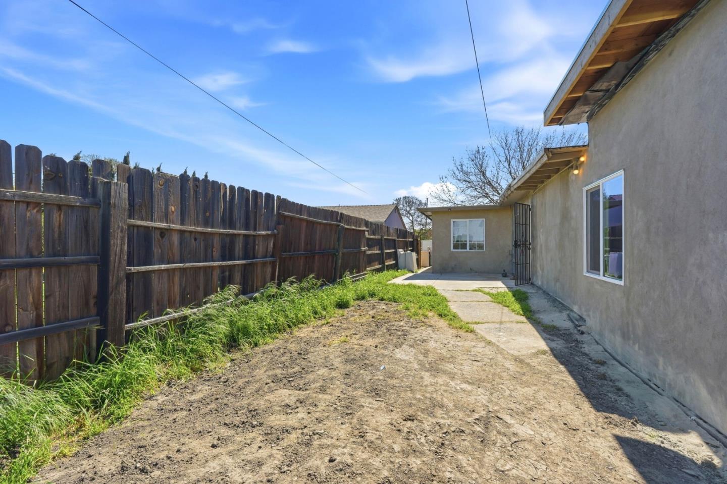 Detail Gallery Image 33 of 35 For 333 W 4th St, Stockton,  CA 95206 - 5 Beds | 2 Baths