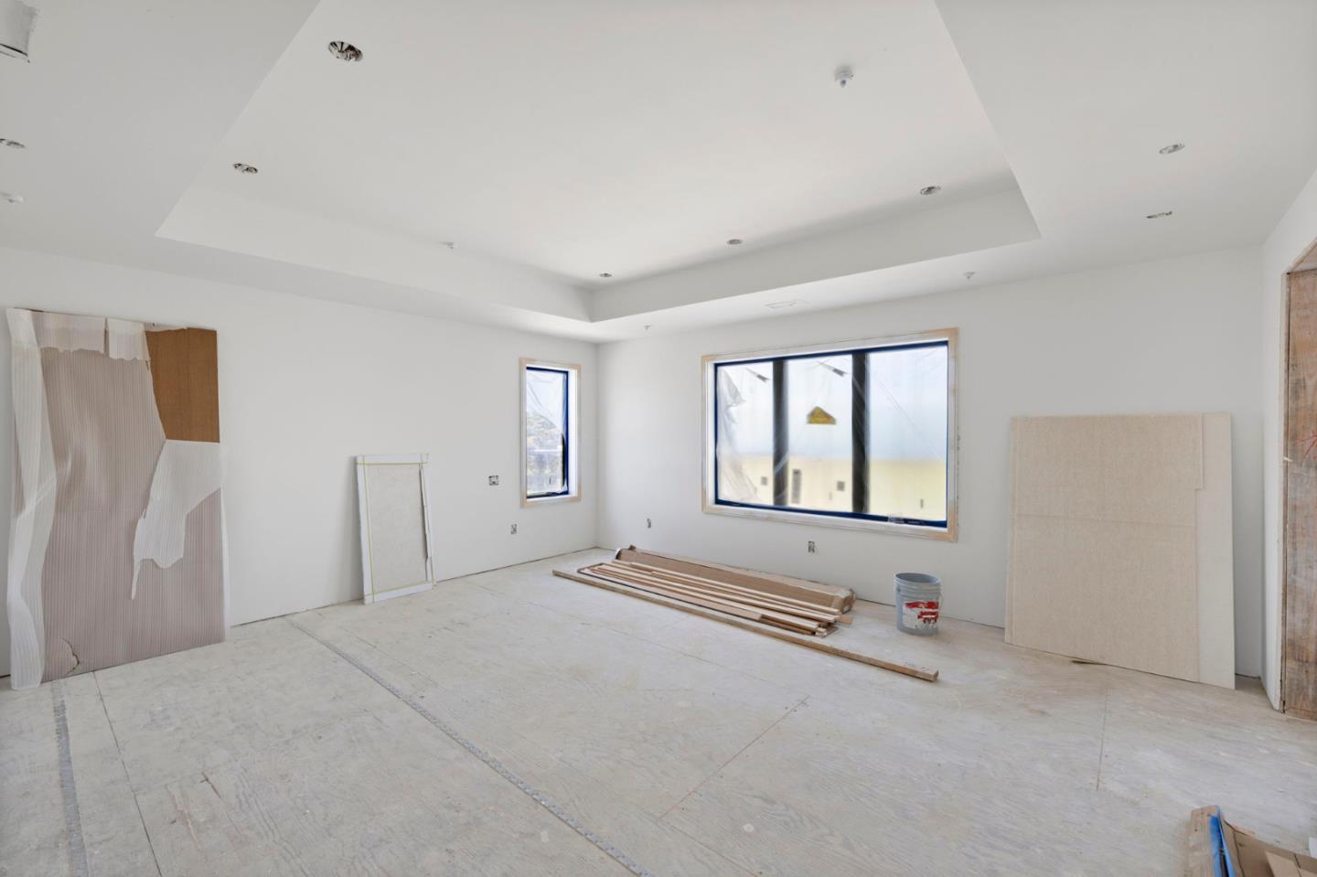 Detail Gallery Image 16 of 21 For 18 Bel Aire Ln, San Mateo,  CA 94402 - 5 Beds | 4/1 Baths