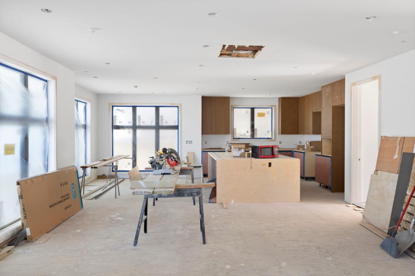 Detail Gallery Image 7 of 21 For 18 Bel Aire Ln, San Mateo,  CA 94402 - 5 Beds | 4/1 Baths