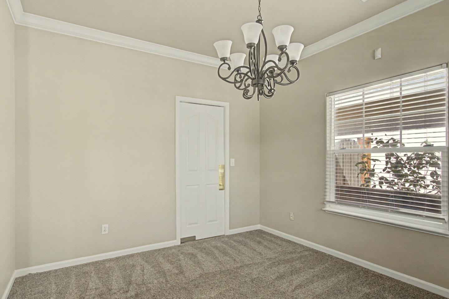 Detail Gallery Image 15 of 57 For 1753 Mills, Los Banos,  CA 93635 - 4 Beds | 3 Baths