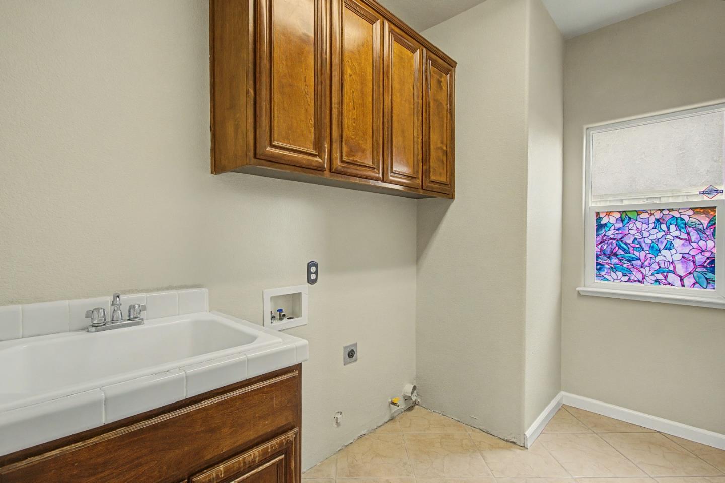 Detail Gallery Image 22 of 57 For 1753 Mills, Los Banos,  CA 93635 - 4 Beds | 3 Baths