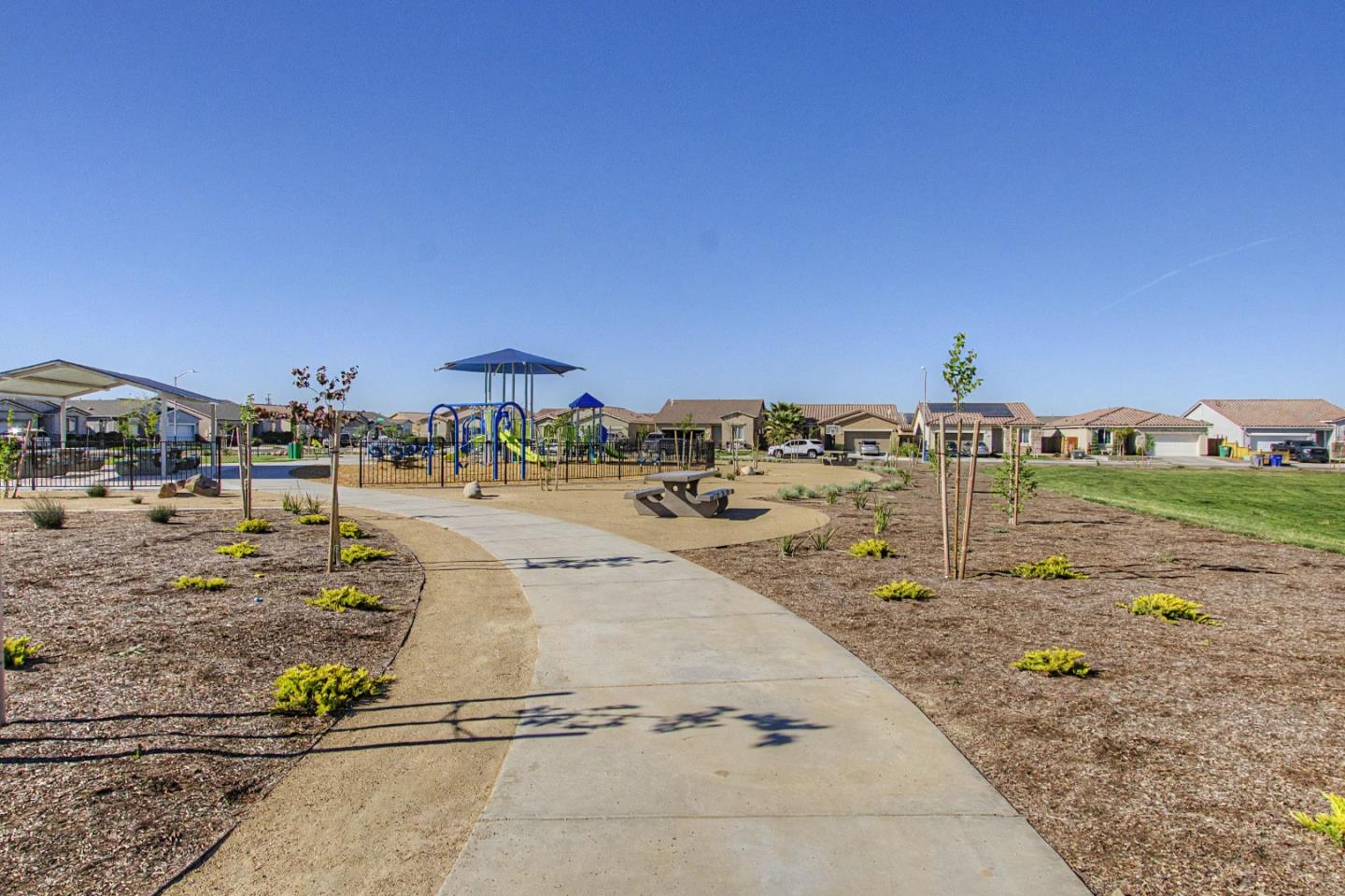 Detail Gallery Image 38 of 57 For 1753 Mills, Los Banos,  CA 93635 - 4 Beds | 3 Baths