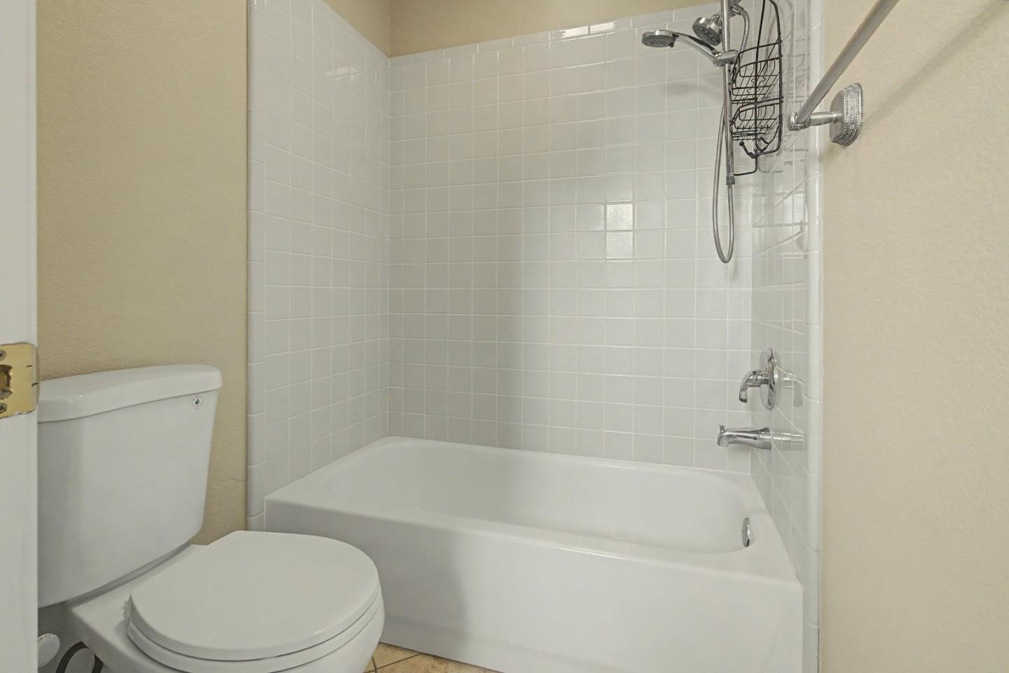 Detail Gallery Image 49 of 57 For 1753 Mills, Los Banos,  CA 93635 - 4 Beds | 3 Baths