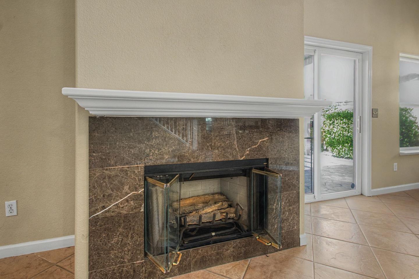 Detail Gallery Image 9 of 57 For 1753 Mills, Los Banos,  CA 93635 - 4 Beds | 3 Baths