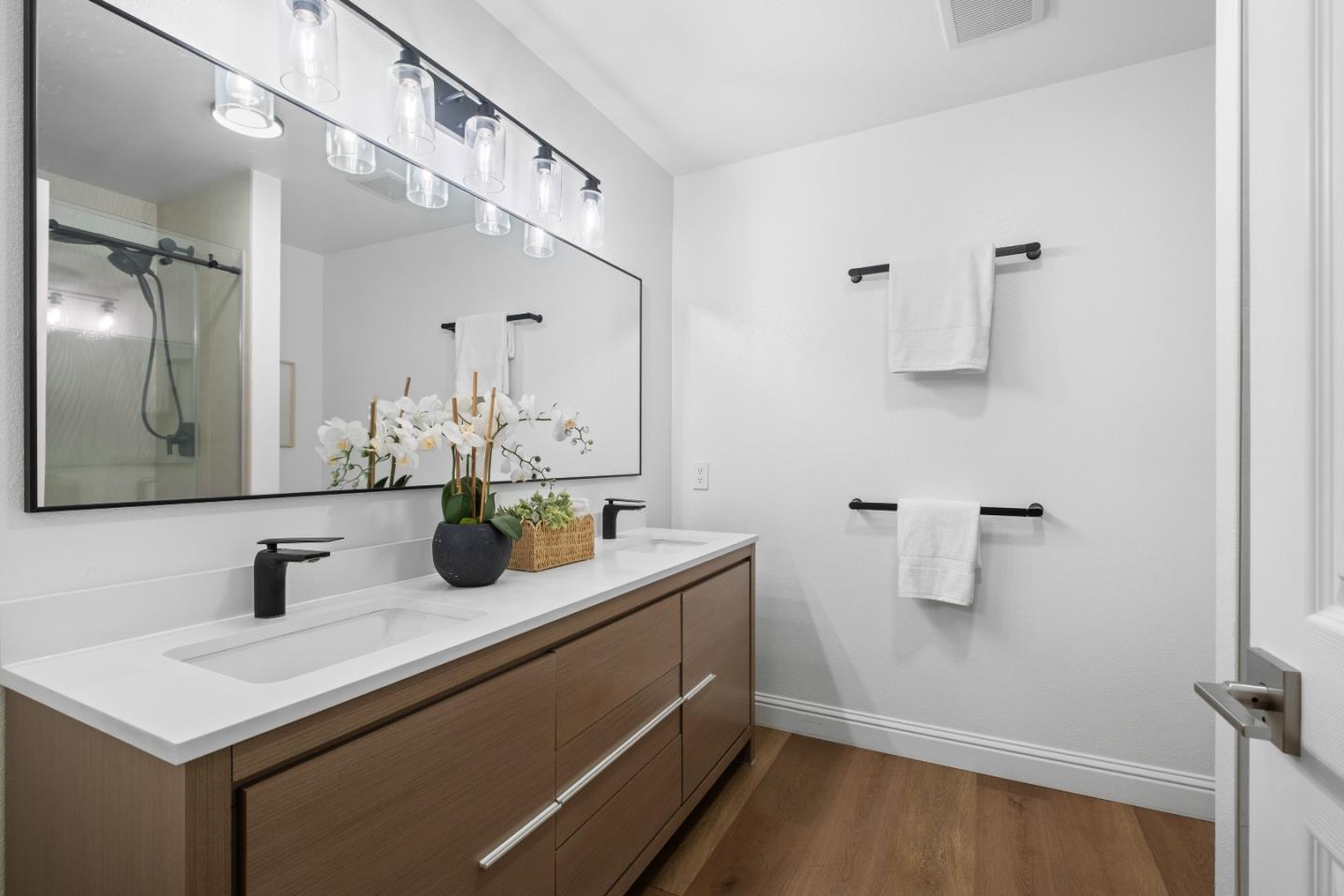 Detail Gallery Image 24 of 43 For 1578 Shanghai Cir, San Jose,  CA 95131 - 3 Beds | 2/1 Baths