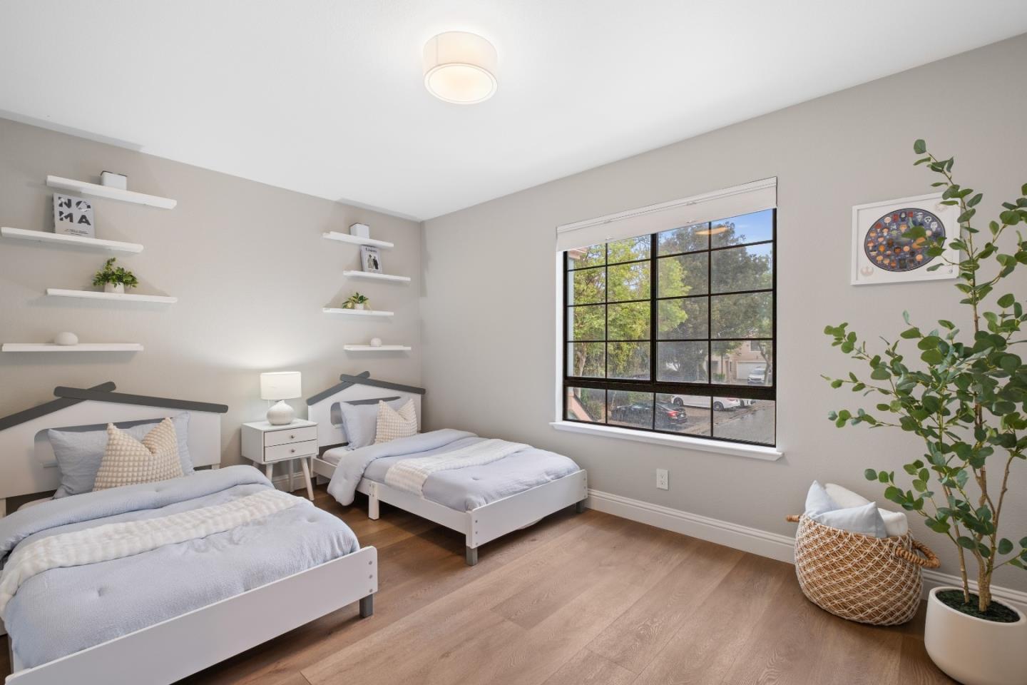 Detail Gallery Image 26 of 43 For 1578 Shanghai Cir, San Jose,  CA 95131 - 3 Beds | 2/1 Baths