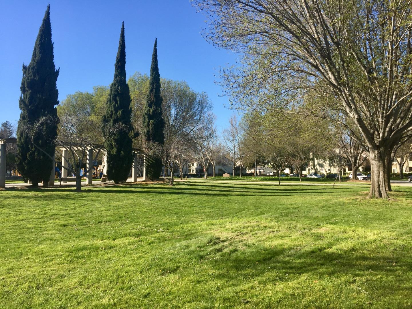 Detail Gallery Image 42 of 43 For 1578 Shanghai Cir, San Jose,  CA 95131 - 3 Beds | 2/1 Baths