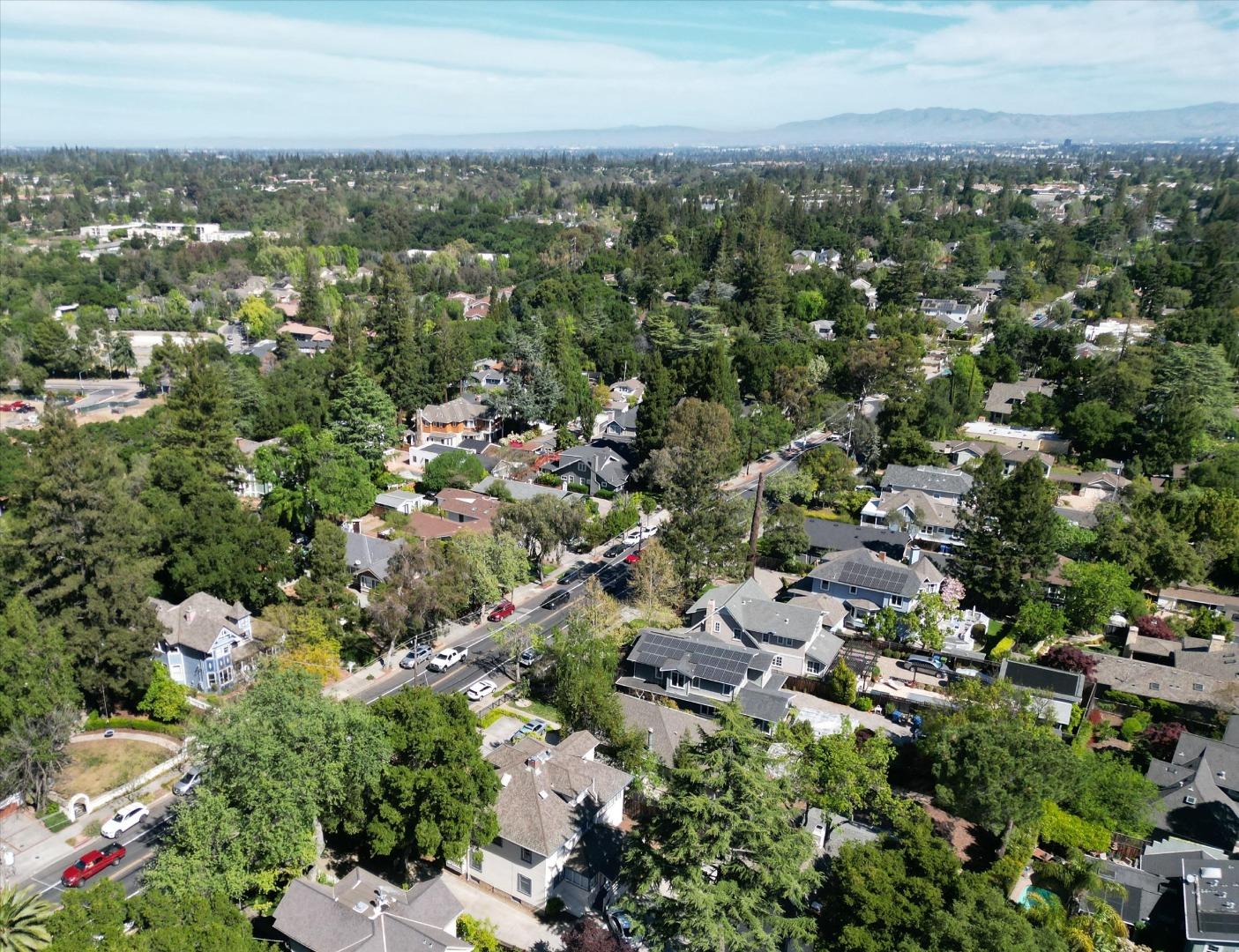 Detail Gallery Image 26 of 53 For 15 &15 1/2 Stacia St, Los Gatos,  CA 95030 - 5 Beds | 3 Baths