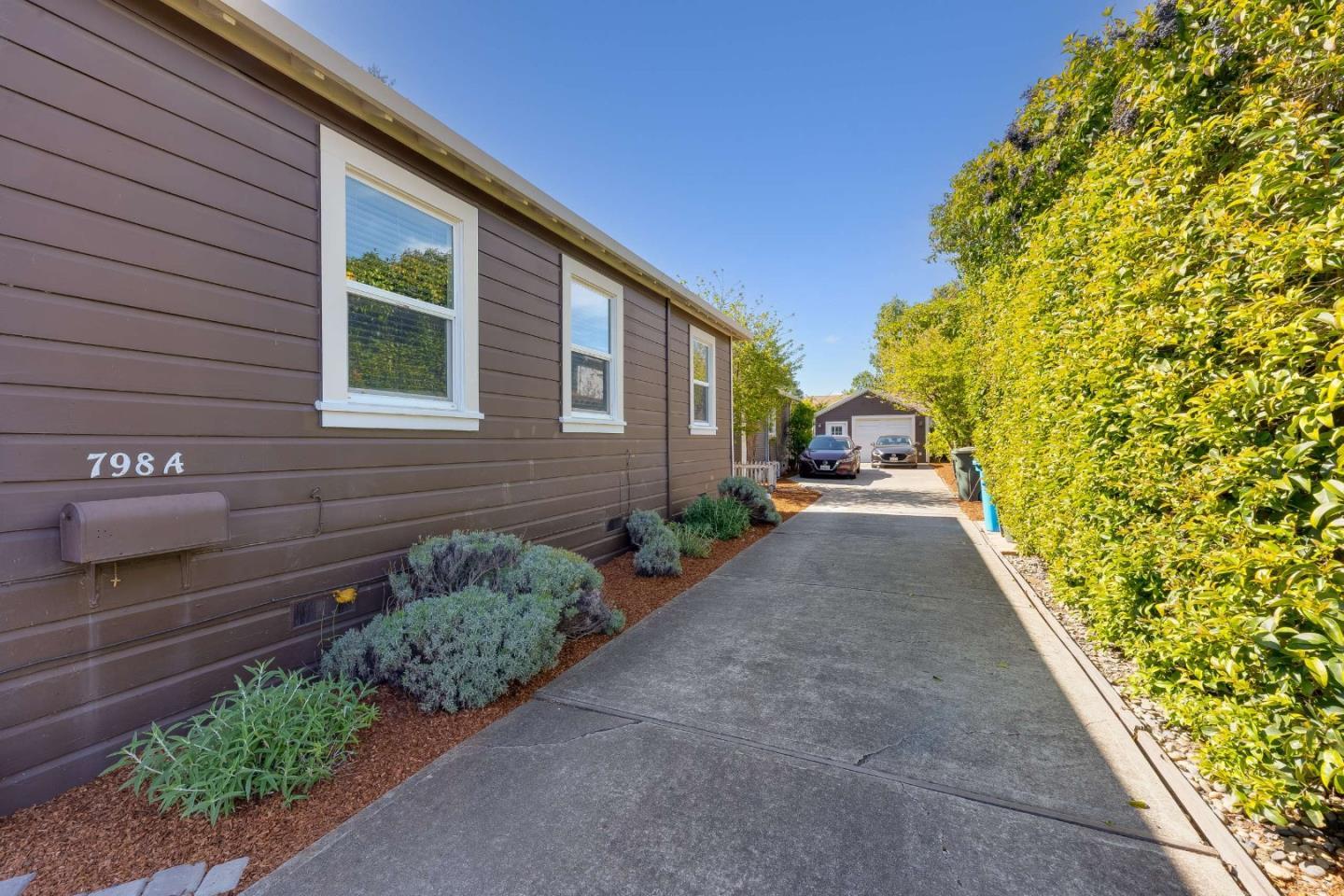 Detail Gallery Image 17 of 37 For 798 Hudson St, Redwood City,  CA 94061 - – Beds | – Baths