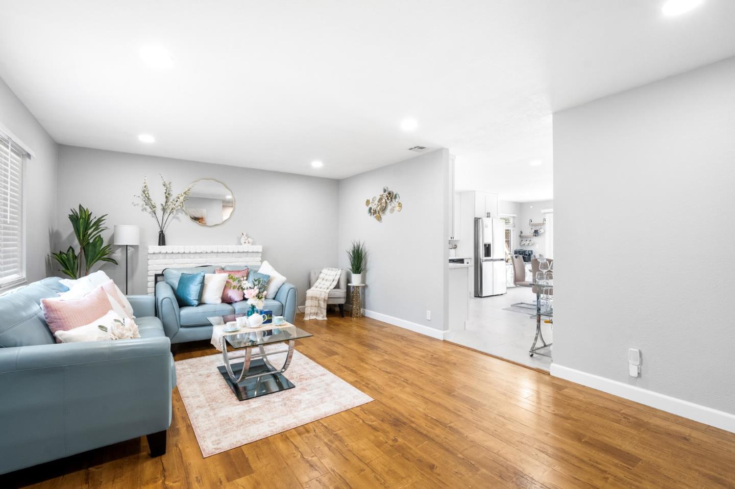 Detail Gallery Image 14 of 36 For 1278 Leeward Dr, San Jose,  CA 95122 - 4 Beds | 2 Baths