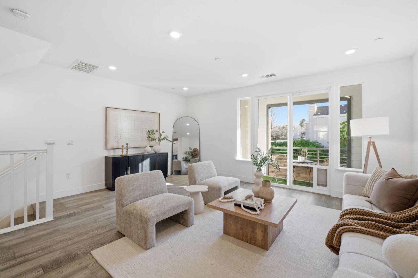 Detail Gallery Image 24 of 59 For 2235 Mora Pl, Mountain View,  CA 94040 - 3 Beds | 3/1 Baths