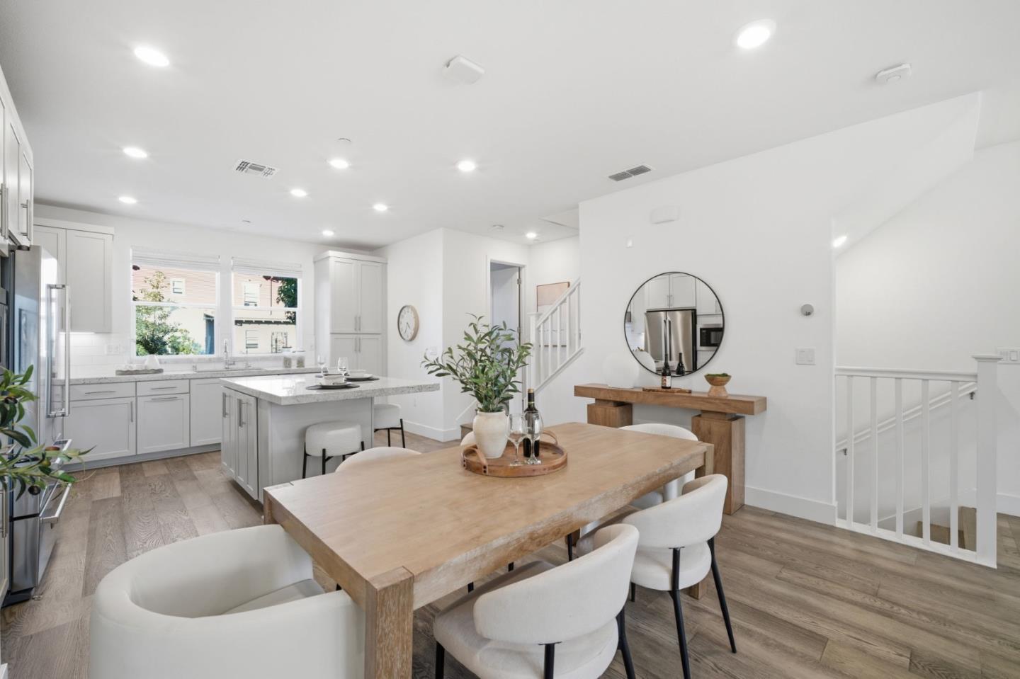 Detail Gallery Image 25 of 59 For 2235 Mora Pl, Mountain View,  CA 94040 - 3 Beds | 3/1 Baths