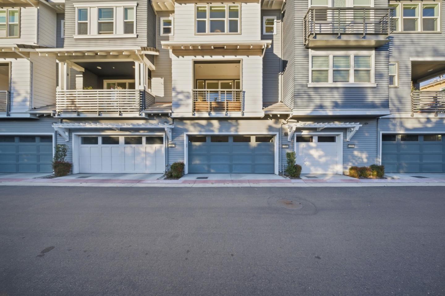 Detail Gallery Image 41 of 59 For 2235 Mora Pl, Mountain View,  CA 94040 - 3 Beds | 3/1 Baths