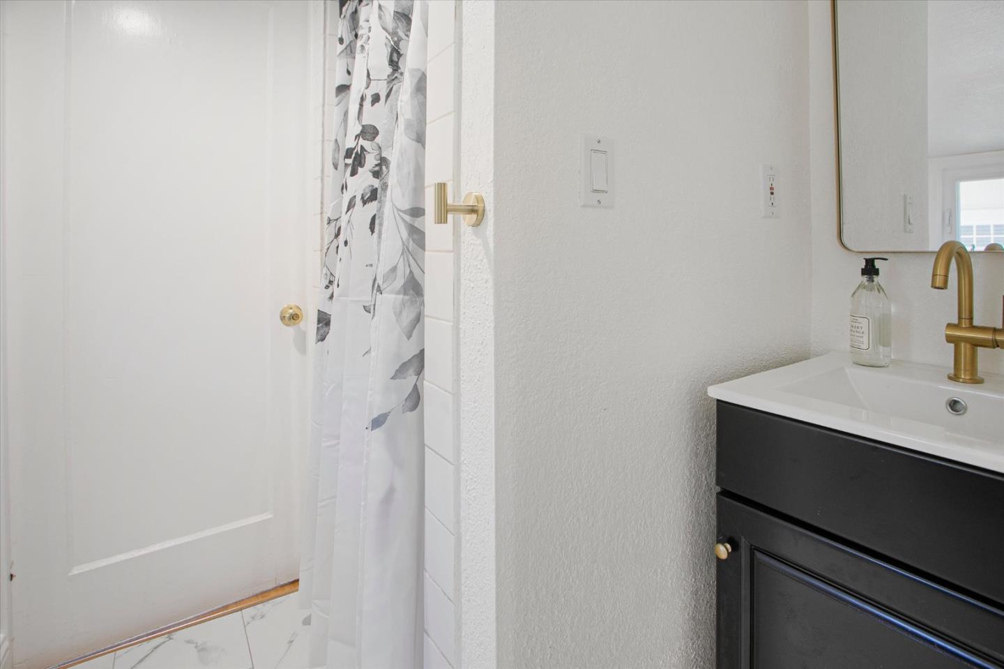 Detail Gallery Image 17 of 47 For 15&15 1/2 Stacia St, Los Gatos,  CA 95030 - – Beds | – Baths