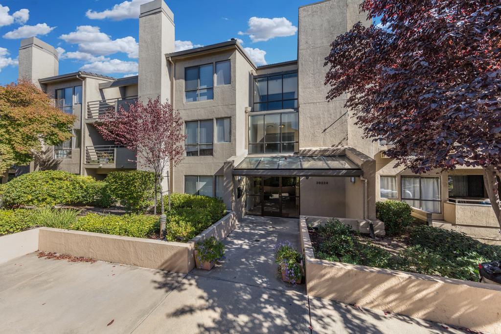 Detail Gallery Image 30 of 30 For 39224 Guardino Dr #308,  Fremont,  CA 94538 - 1 Beds | 1 Baths