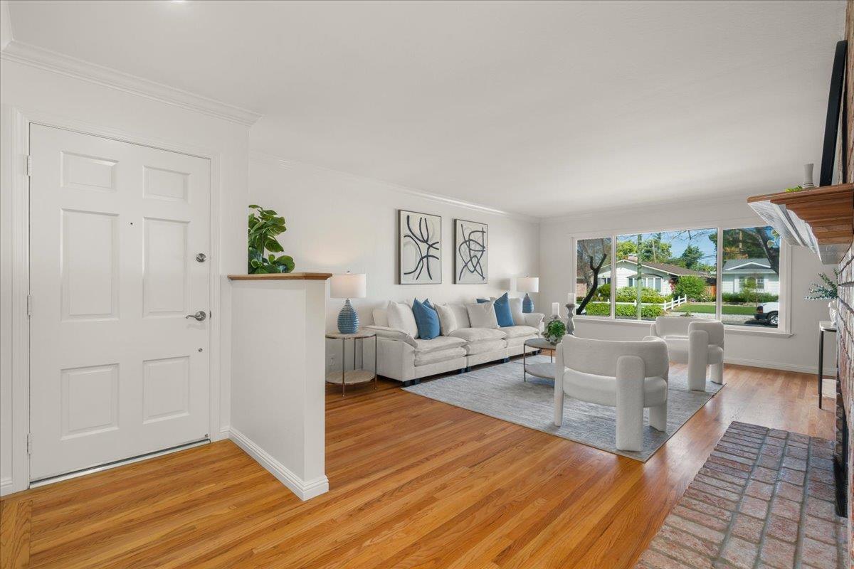 Detail Gallery Image 2 of 45 For 1487 Larkin Ave, San Jose,  CA 95129 - 5 Beds | 3 Baths