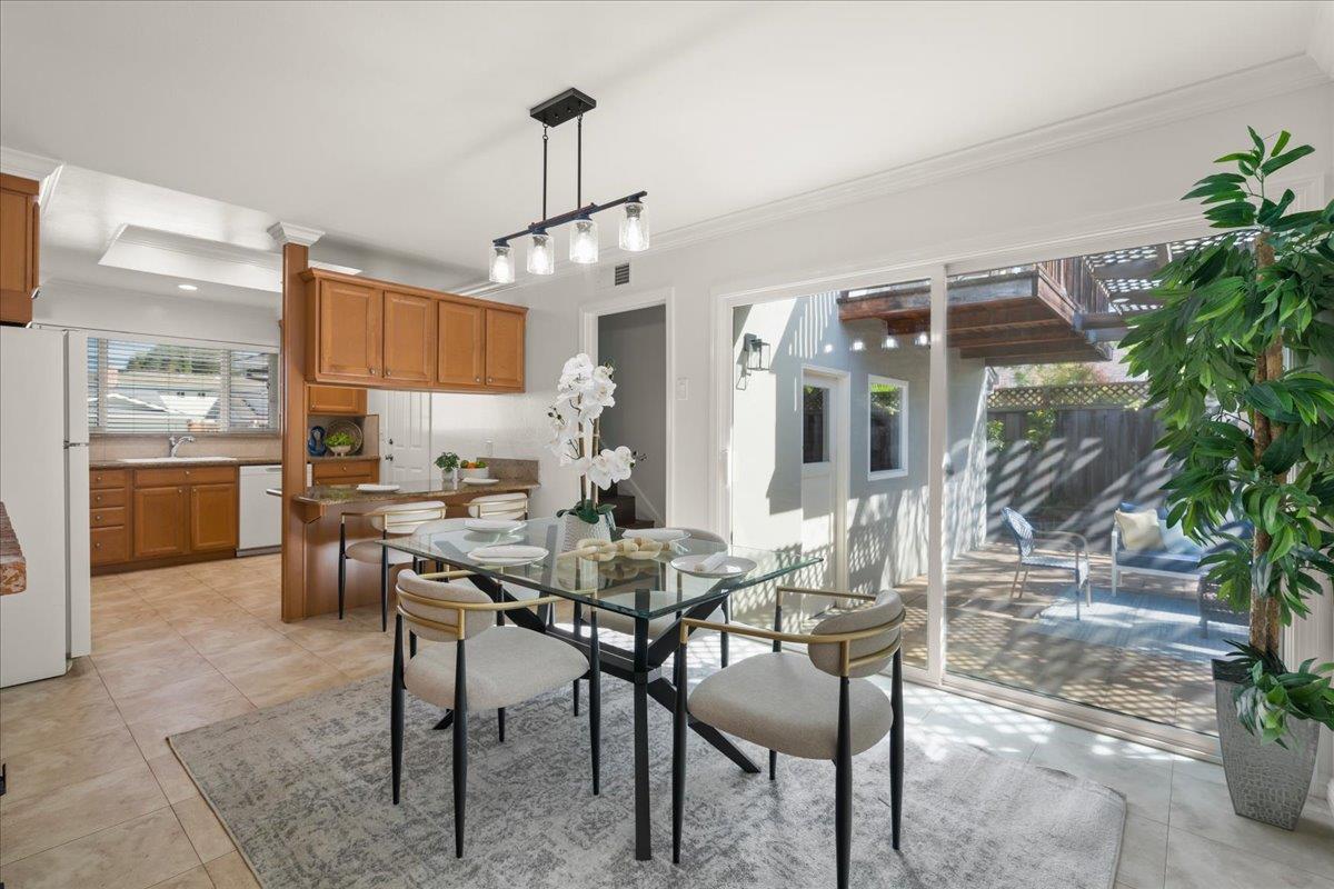 Detail Gallery Image 3 of 45 For 1487 Larkin Ave, San Jose,  CA 95129 - 5 Beds | 3 Baths