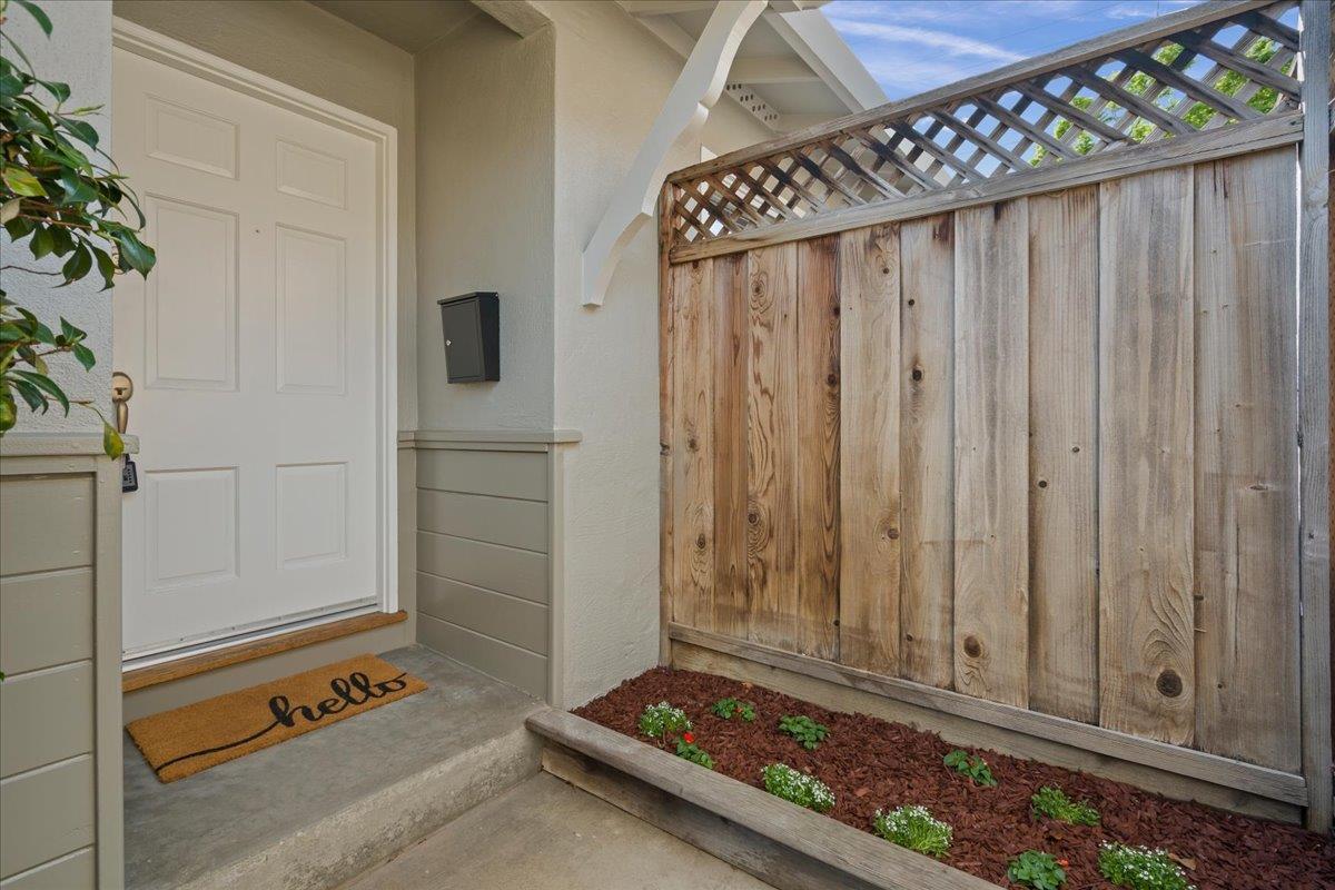 Detail Gallery Image 7 of 45 For 1487 Larkin Ave, San Jose,  CA 95129 - 5 Beds | 3 Baths