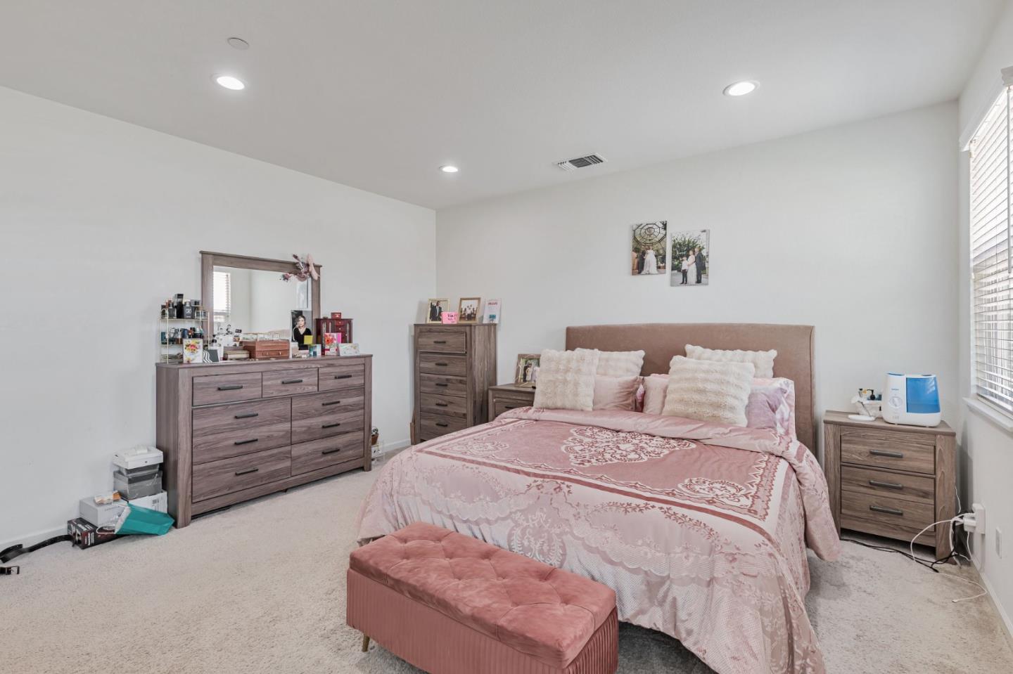 Detail Gallery Image 14 of 28 For 2880 Grayson Ct, Hollister,  CA 95023 - 4 Beds | 2 Baths