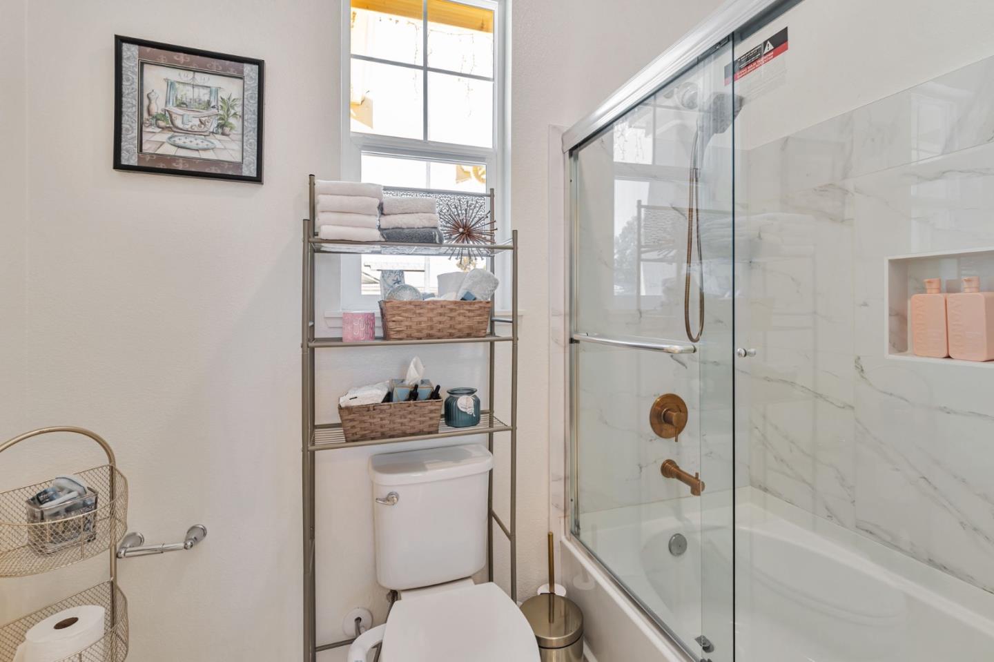 Detail Gallery Image 22 of 28 For 2880 Grayson Ct, Hollister,  CA 95023 - 4 Beds | 2 Baths