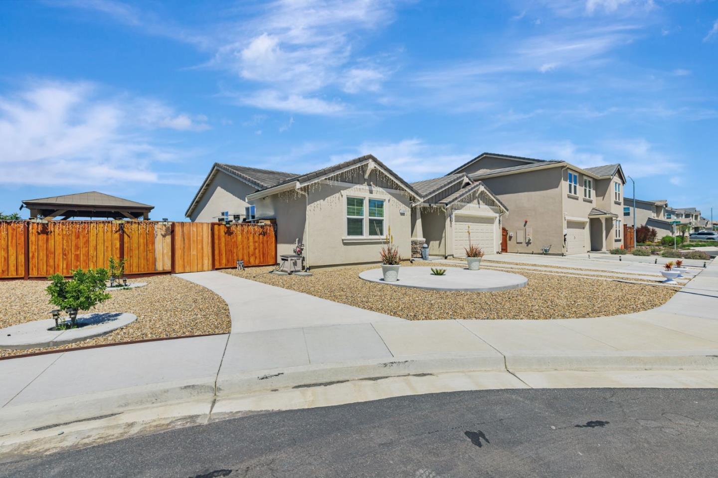 Detail Gallery Image 4 of 28 For 2880 Grayson Ct, Hollister,  CA 95023 - 4 Beds | 2 Baths