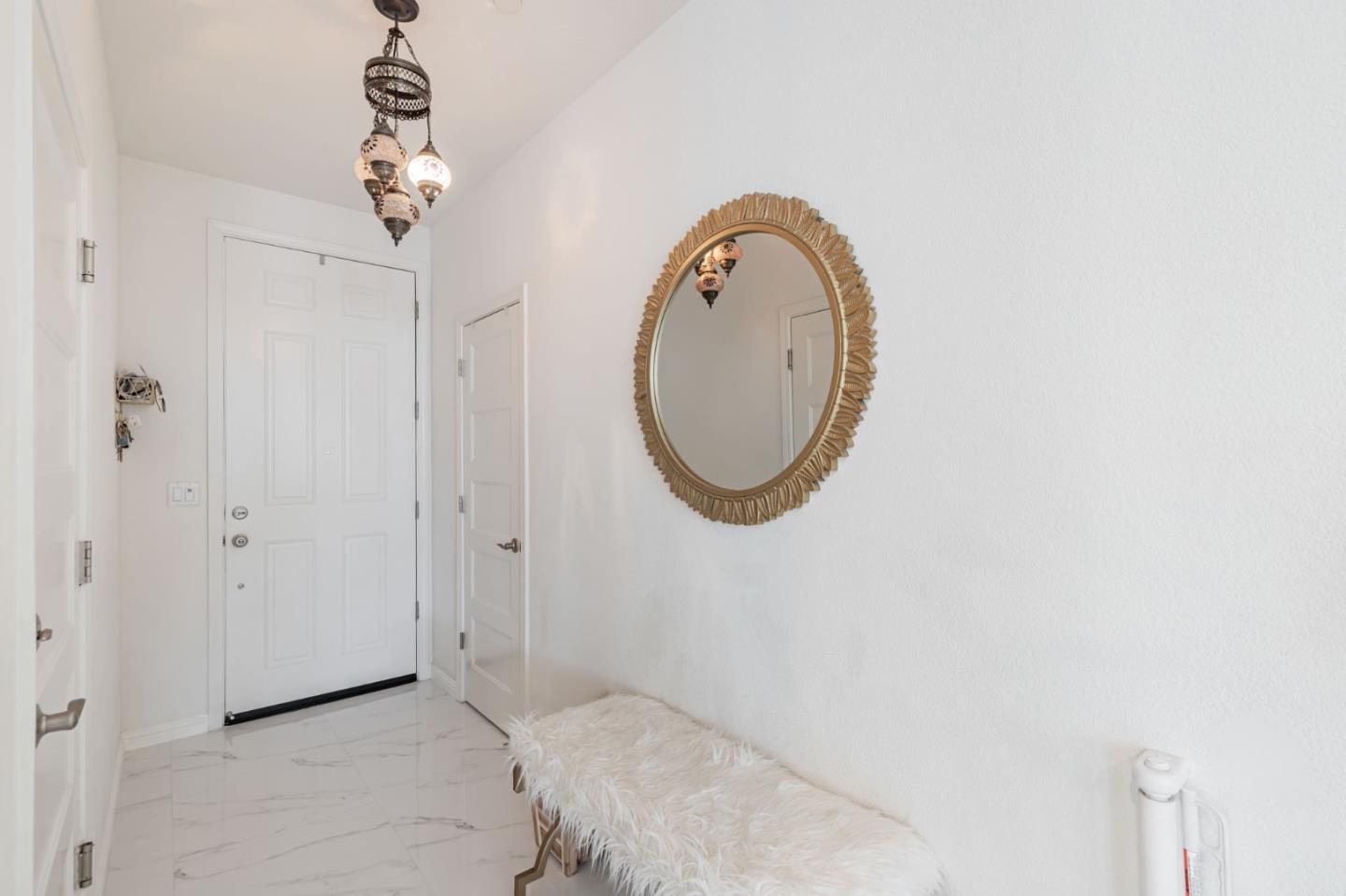 Detail Gallery Image 5 of 28 For 2880 Grayson Ct, Hollister,  CA 95023 - 4 Beds | 2 Baths