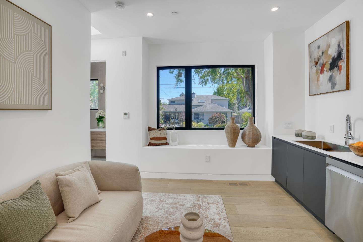 Detail Gallery Image 25 of 65 For 957 Clara Dr, Palo Alto,  CA 94303 - 5 Beds | 5/1 Baths