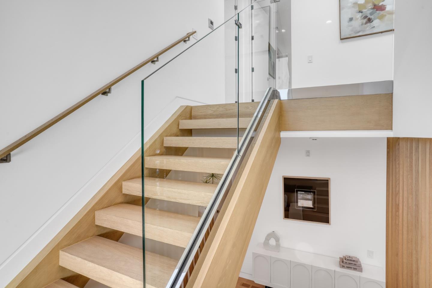 Detail Gallery Image 28 of 65 For 957 Clara Dr, Palo Alto,  CA 94303 - 5 Beds | 5/1 Baths