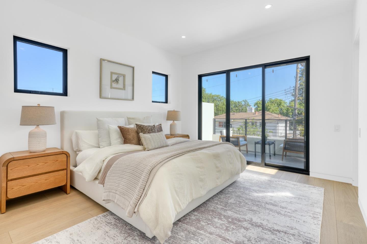 Detail Gallery Image 29 of 65 For 957 Clara Dr, Palo Alto,  CA 94303 - 5 Beds | 5/1 Baths