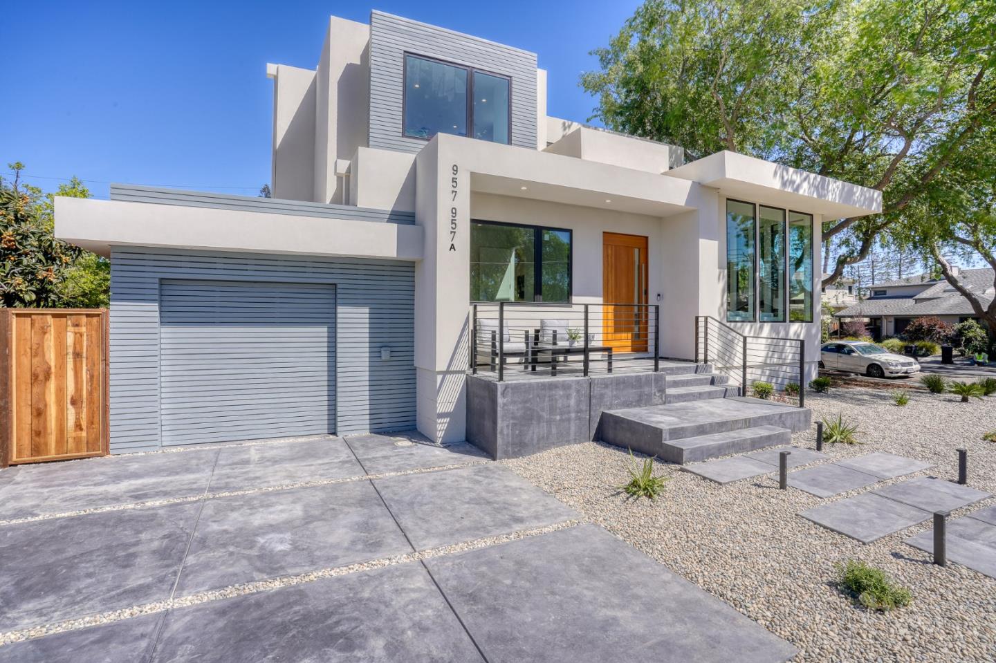 Detail Gallery Image 4 of 65 For 957 Clara Dr, Palo Alto,  CA 94303 - 5 Beds | 5/1 Baths