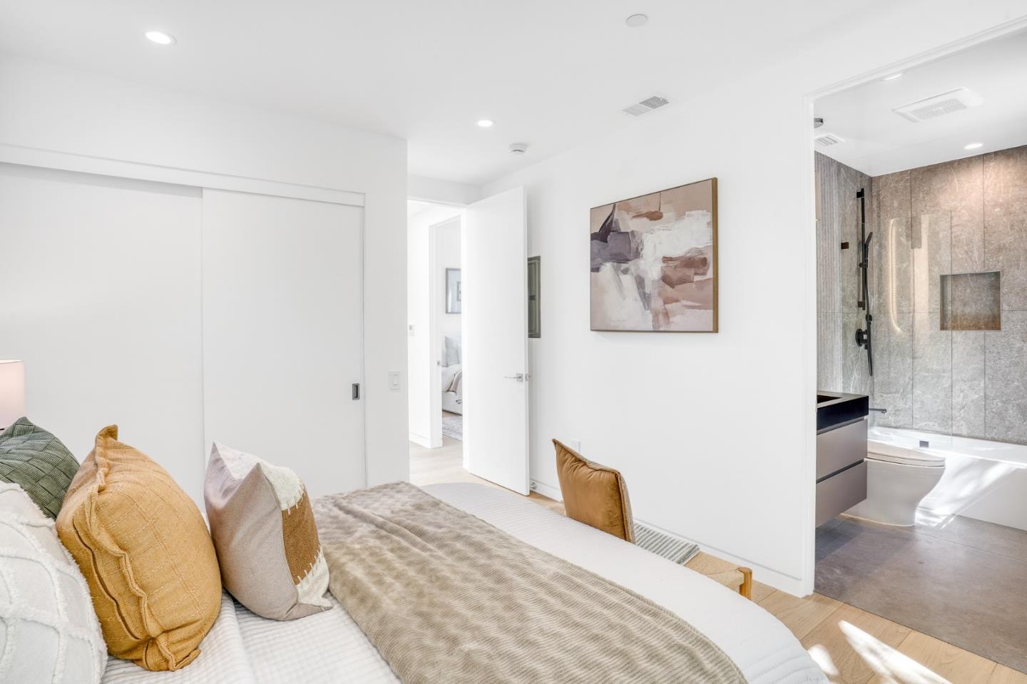 Detail Gallery Image 45 of 65 For 957 Clara Dr, Palo Alto,  CA 94303 - 5 Beds | 5/1 Baths