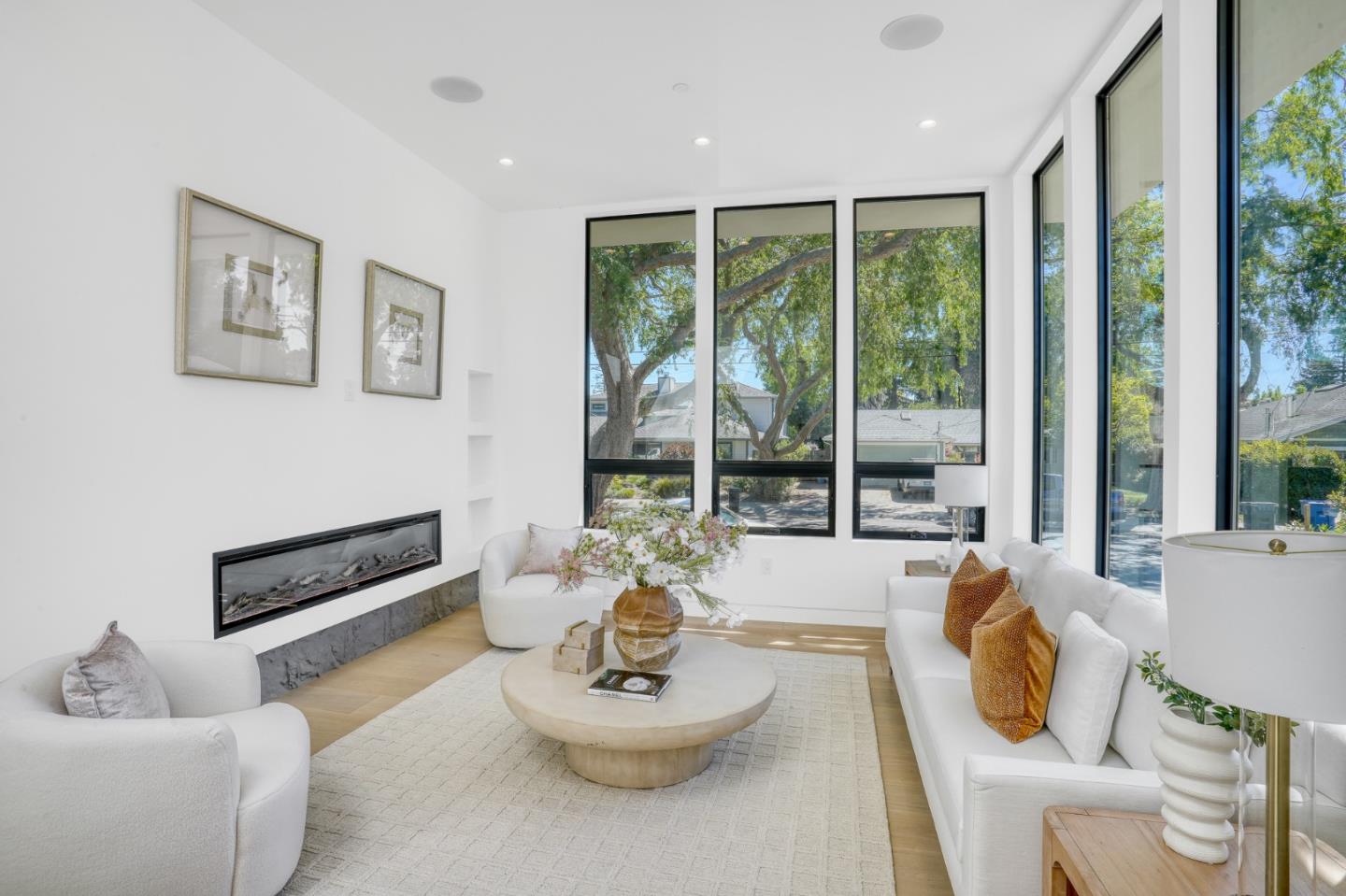 Detail Gallery Image 5 of 65 For 957 Clara Dr, Palo Alto,  CA 94303 - 5 Beds | 5/1 Baths