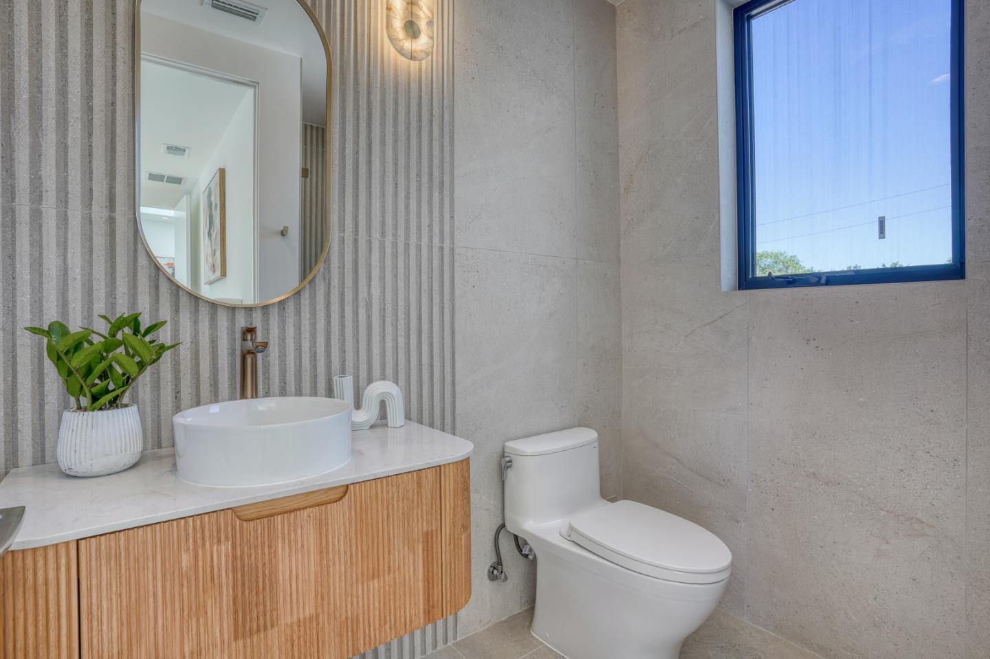 Detail Gallery Image 51 of 65 For 957 Clara Dr, Palo Alto,  CA 94303 - 5 Beds | 5/1 Baths