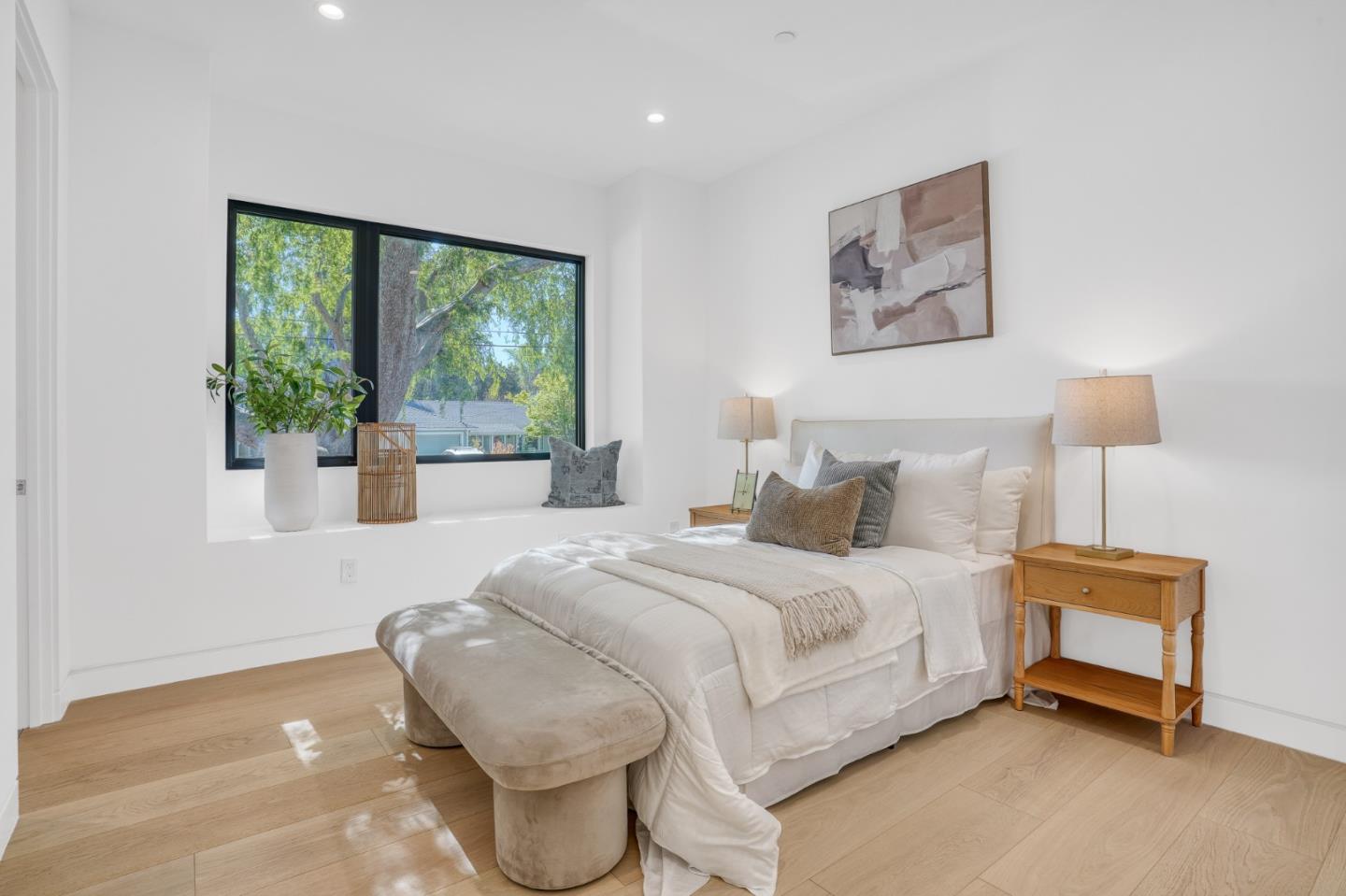 Detail Gallery Image 55 of 65 For 957 Clara Dr, Palo Alto,  CA 94303 - 5 Beds | 5/1 Baths