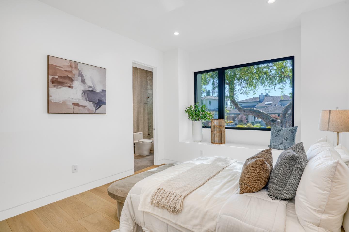 Detail Gallery Image 57 of 65 For 957 Clara Dr, Palo Alto,  CA 94303 - 5 Beds | 5/1 Baths