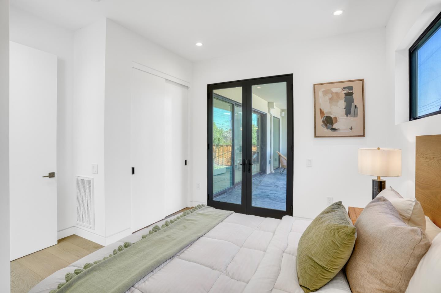 Detail Gallery Image 62 of 65 For 957 Clara Dr, Palo Alto,  CA 94303 - 5 Beds | 5/1 Baths